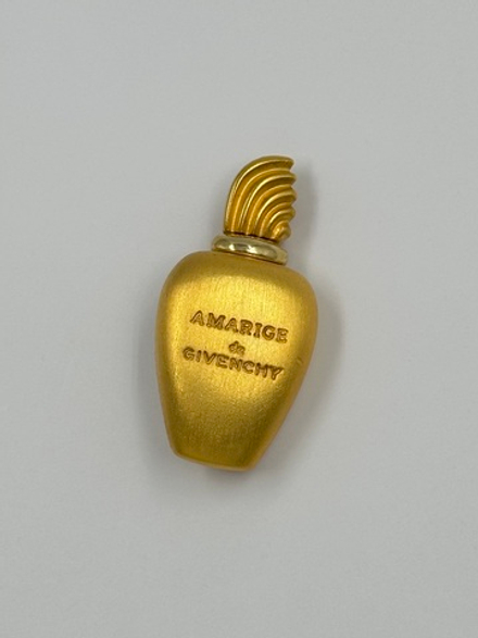 Брошь в виде флакона духов Amarige Givenchy