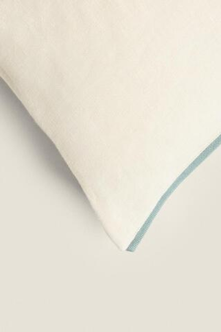 ZARA HOME ЧЕХОЛ НА ПОДУШКУ С КОНТРАСТНОЙ ОКАНТОВКОЙ, ЖЕЛТОВАТО-БЕЛЫЙ