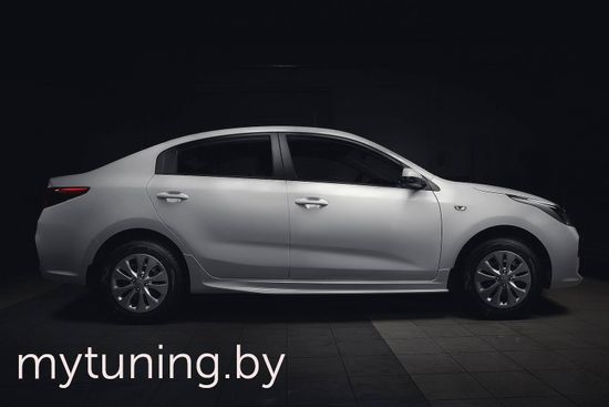 Накладки на пороги до брызговиков для Kia Rio IV