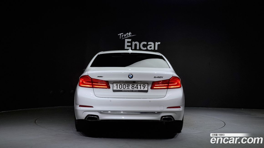 BMW 5 Series (G30) 540i xDrive Luxury Plus (09.2020)