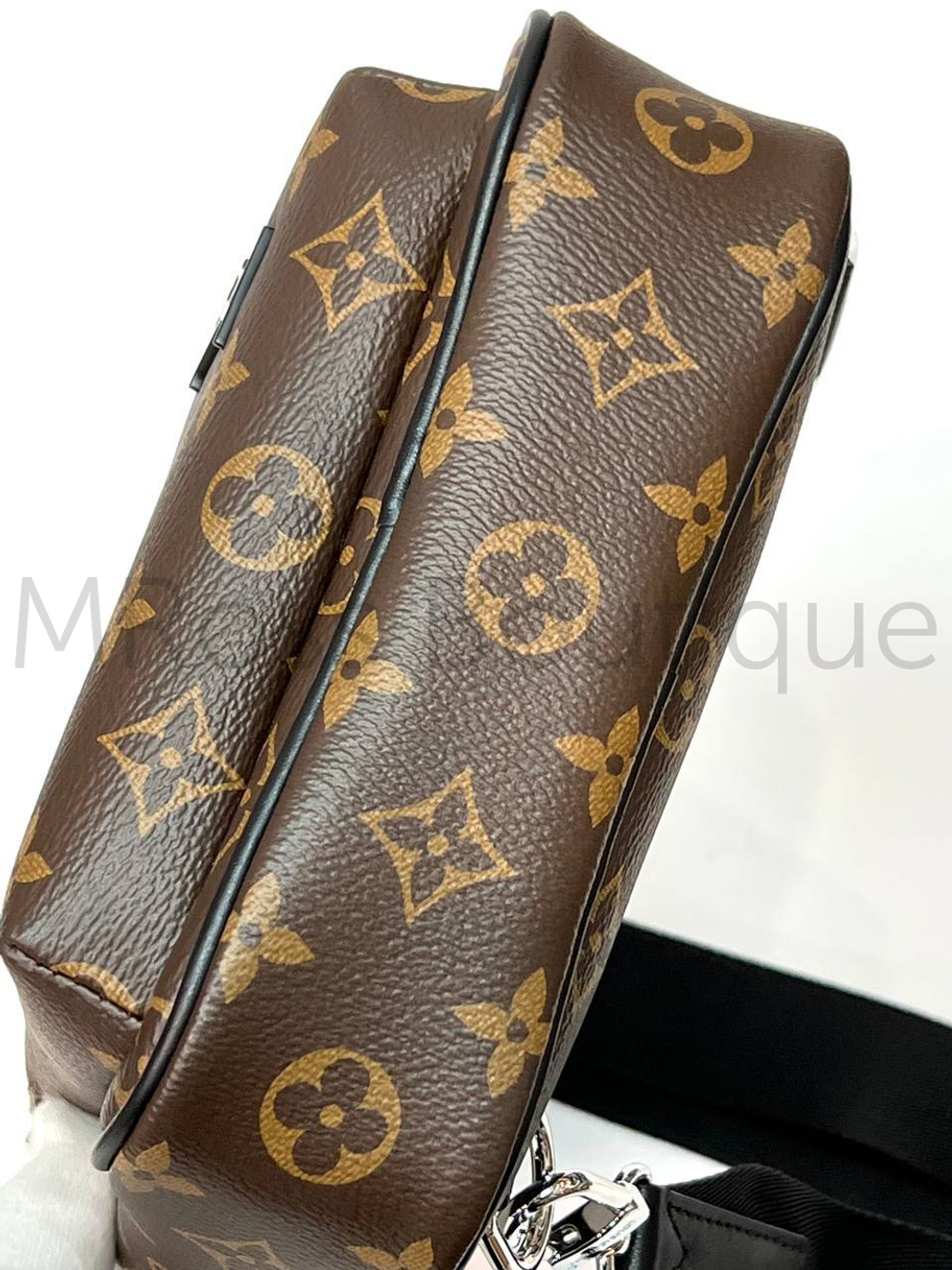 Сумка Avenue Sling NM Monogram Louis Vuitton