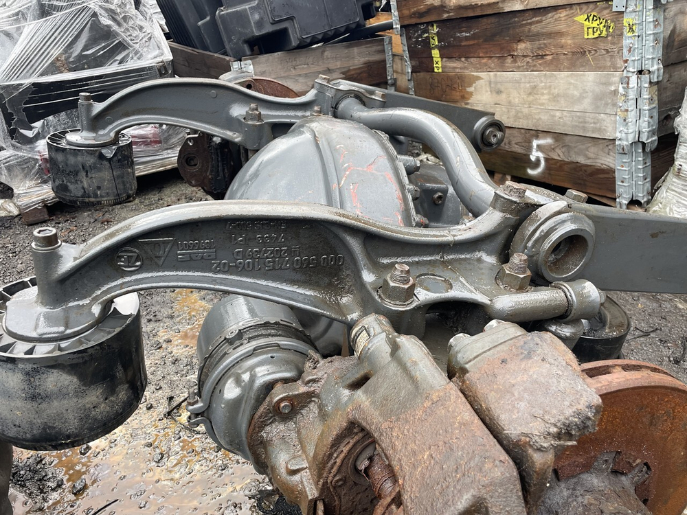 Кронштейн пневморессоры левый 2023г.