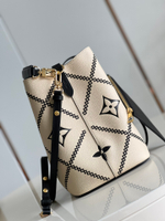 Louis Vuitton NeoNoe MM