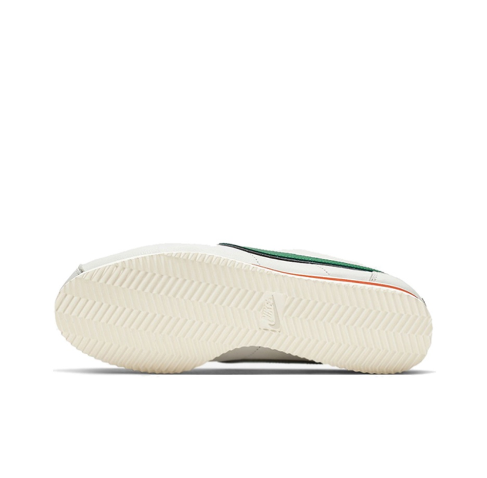 Кроссовки Nike Stranger Things x Cortez 'Hawkins High' CJ6106-100