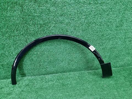 Расширитель передний левый Bentley Bentayga 15-нв