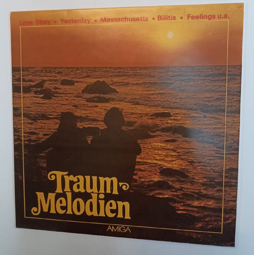 Винтажная виниловая пластинка Studio Orchester Traum Melodien (GDR 1983)