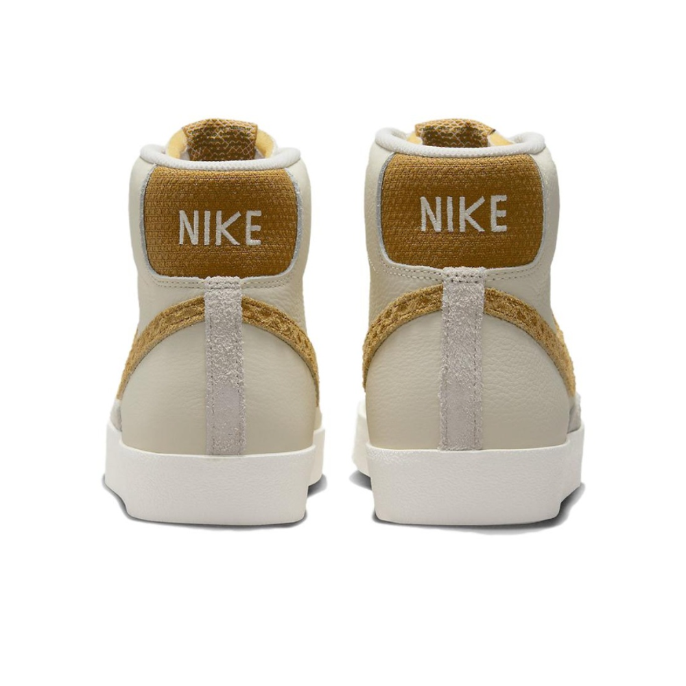 Кроссовки Nike Blazer Mid ‘77 'Waffle' FZ4040-113