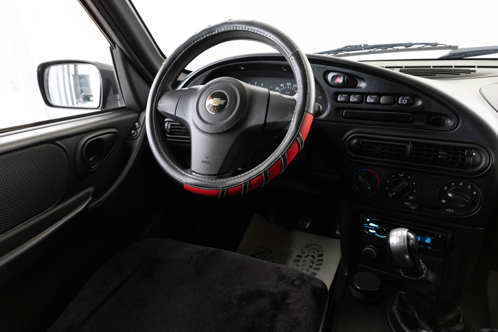 Chevrolet Niva, 2013 год