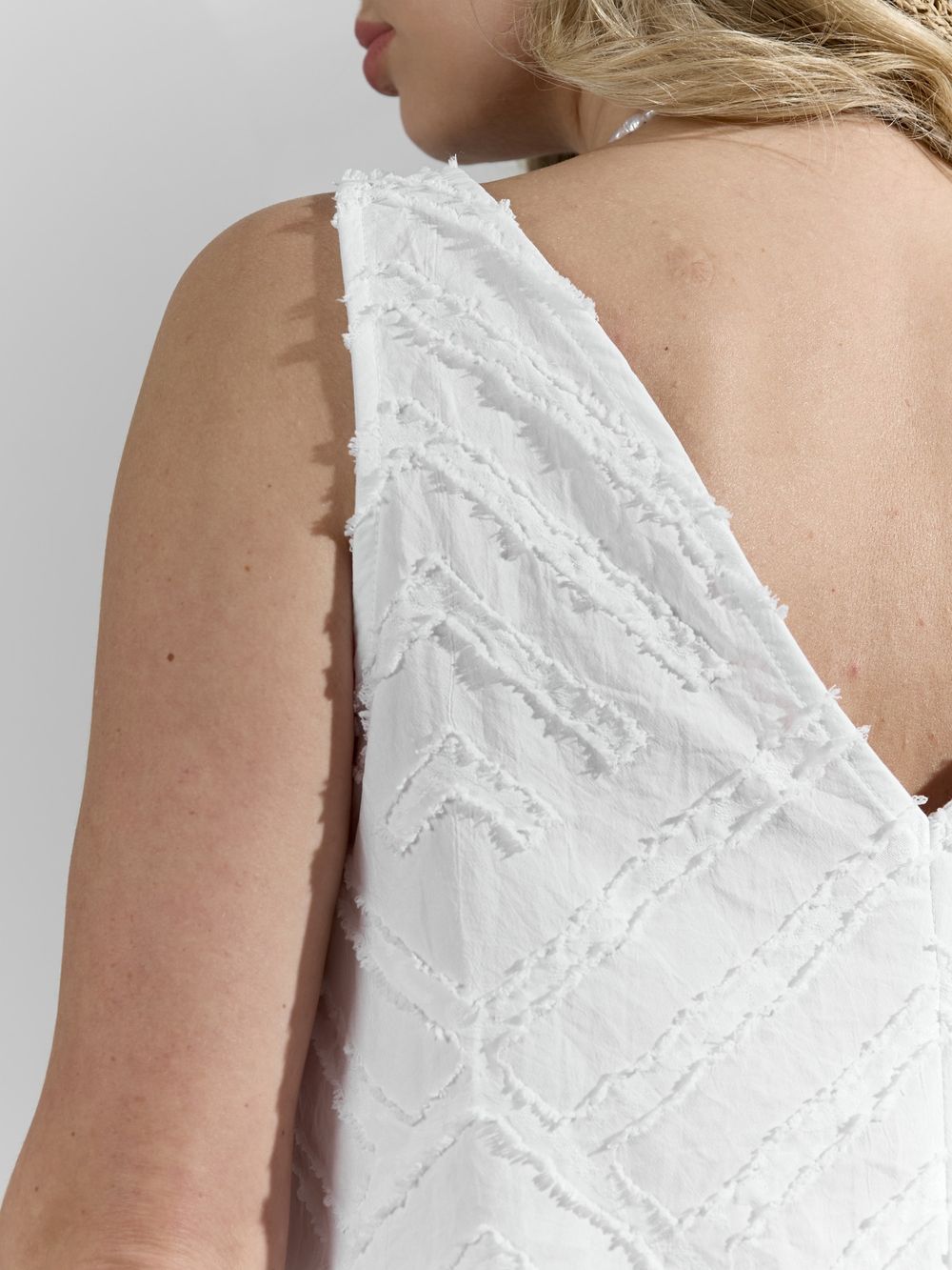 Костюм женский Ангелина-3 Виотекс БЕЛЫЙ