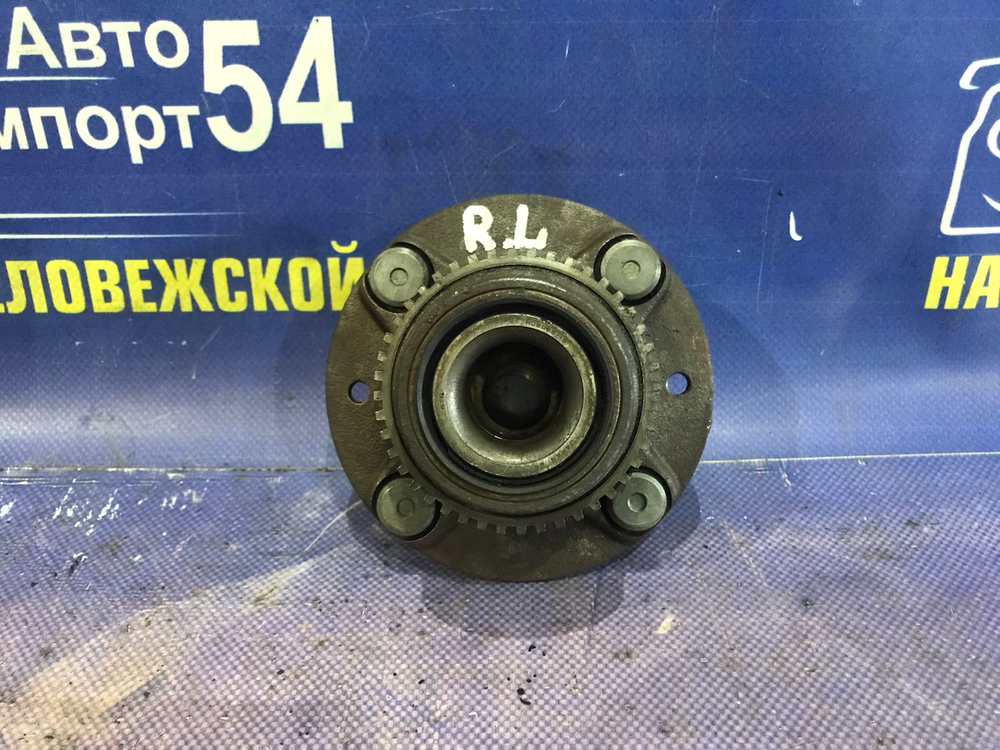 Ступица задняя левая MAZDA DEMIO 2001