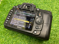 Nikon D7000 4600 кадров ( С дефектом)