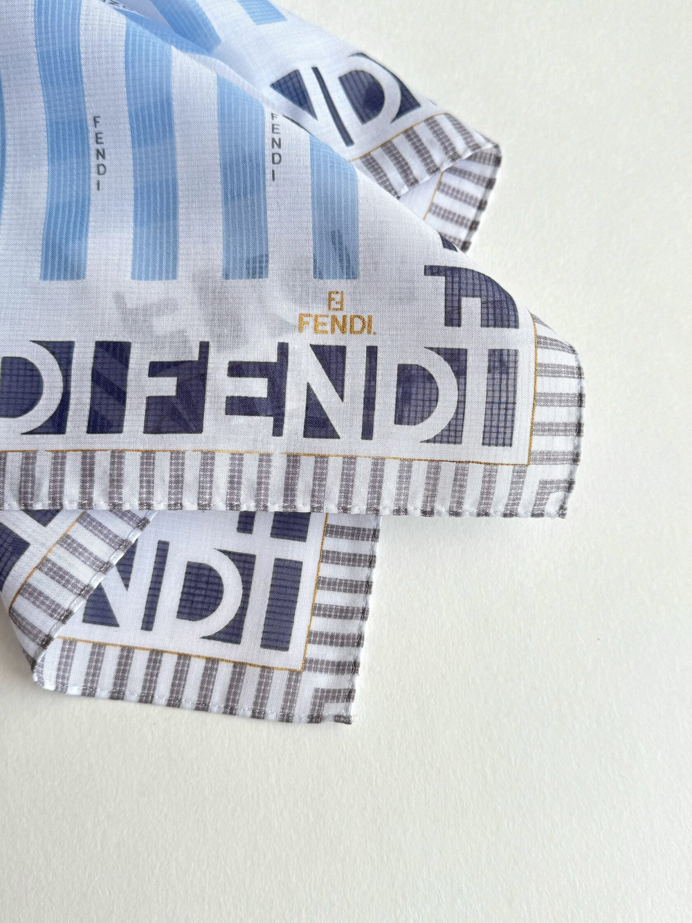 Платок голубой в полоску Fendi
