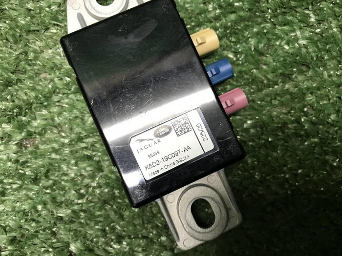 Антенна Land-Rover Discovery Sport (2019-н.в.)