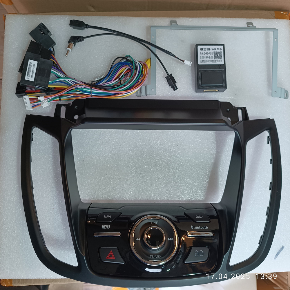 установочный комплект FORD Kuga II 2013+, рамка + проводка KB-SF-9203-4