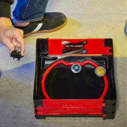 Hasbro Beyblade X - Портативная разборная арена для сражений BEYSTADIUM G0841