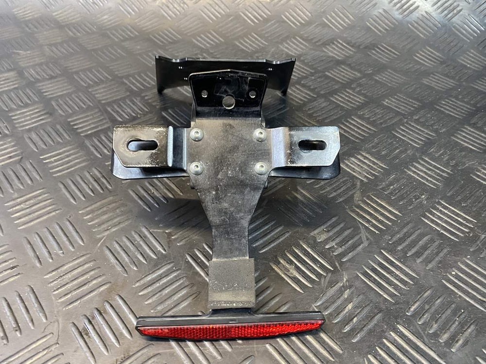 Крепление номера KTM 250 Duke 2020 (не сток)