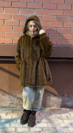 Шуба /эко мех / золотая