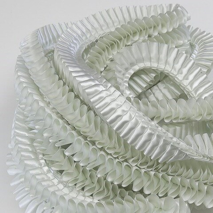 Лента плиссированная для наградных розеток. Цвет СЕРЕБРО. Код цвета 877С.