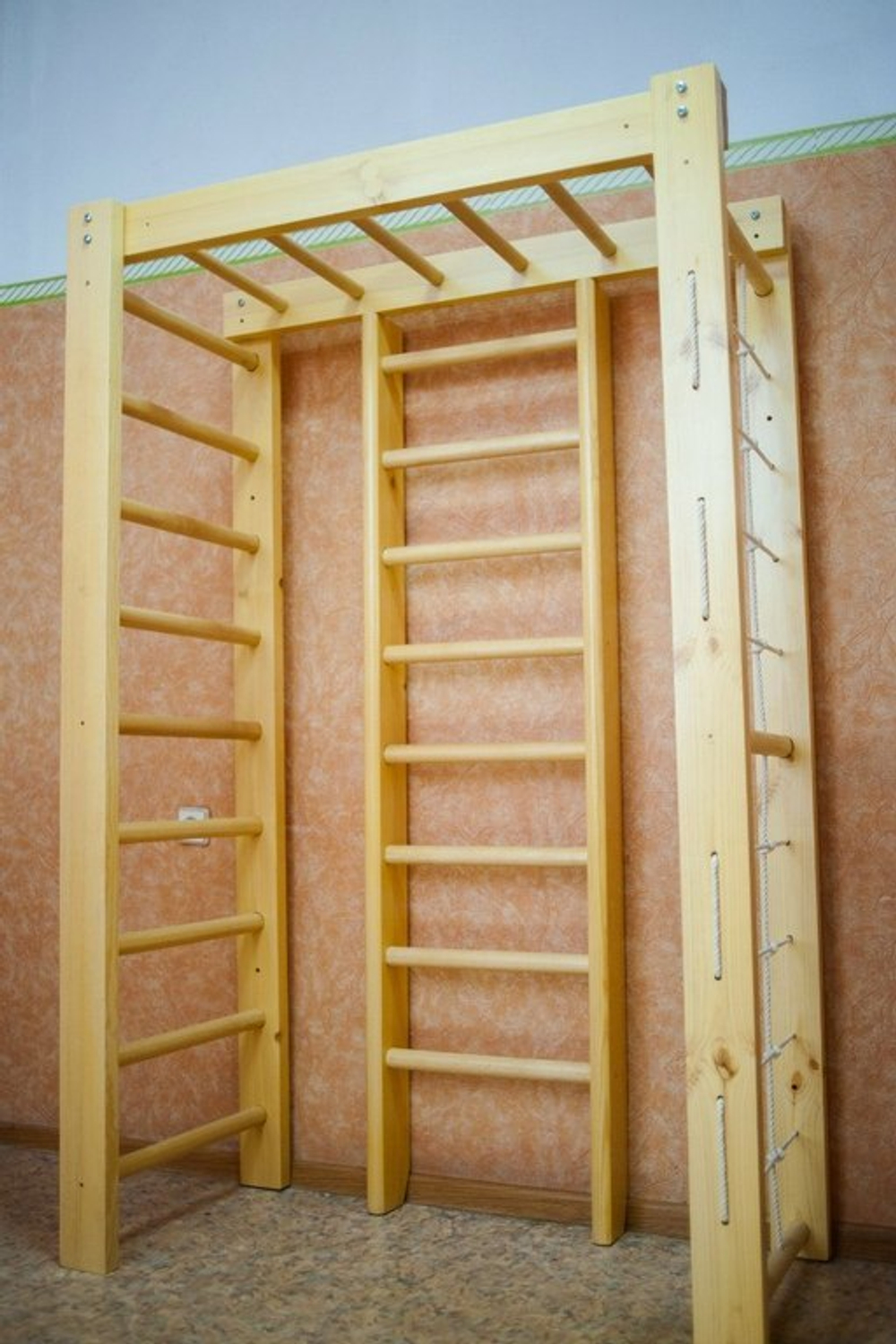 Спортивный пристенный комплекс Памир