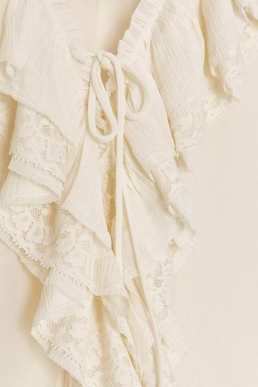 ZARA ПЛАТЬЕ С КРУЖЕВОМ И ВОЛАНАМИ — ZW COLLECTION, ЭКРЮ