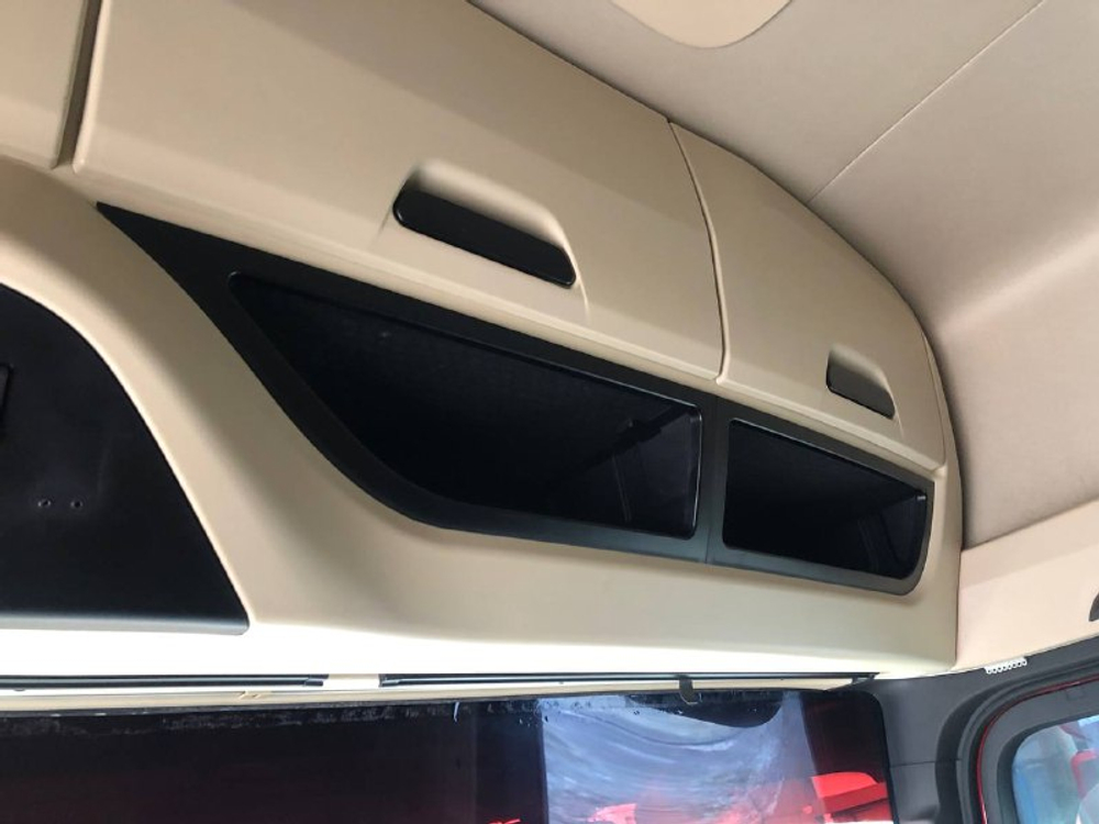 Shacman (Shaanxi) SX* 4x2 Седельный тягач SX4188YY381 (Дизельный, 12,5 л, 473 л.с., АТ)