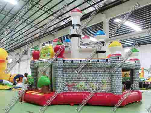 Коммерческий надувной батут "Замок"