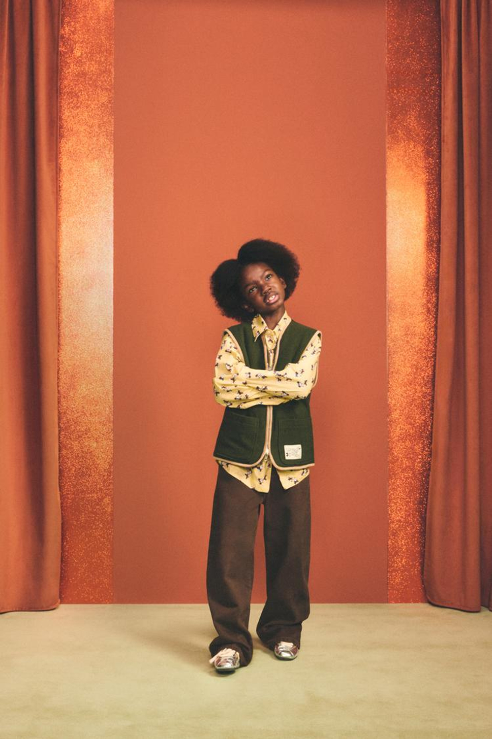 ZARA X DISNEY ДВУСТОРОННИЙ ЖИЛЕТ, ХАКИ