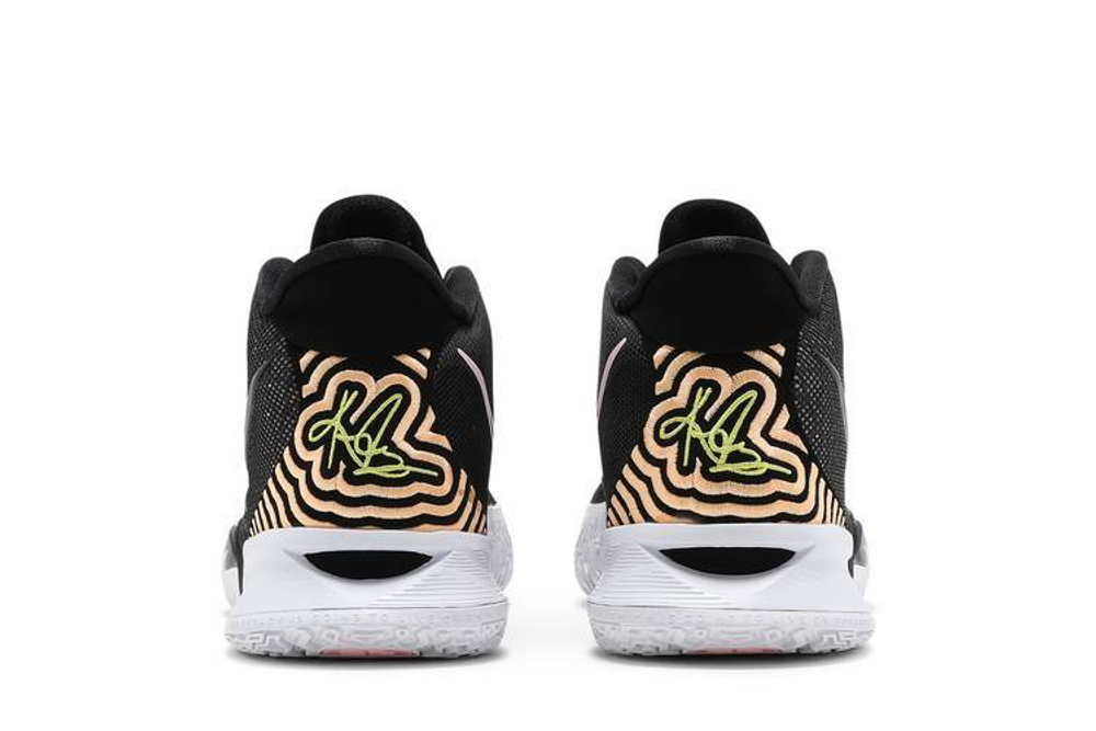 Кроссовки Nike Kyrie 7