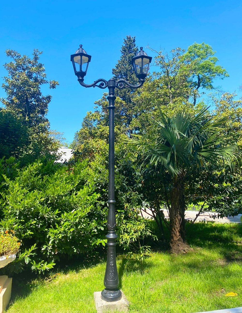 Парковый фонарь FUMAGALLI TABOR ADAM/NOEMI 2L E35.205.M20.AXH27