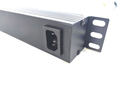 Сетевой фильтр в рэк PL 8P