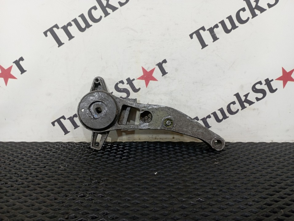 Кронштейн интеркулера левый 2020 г.