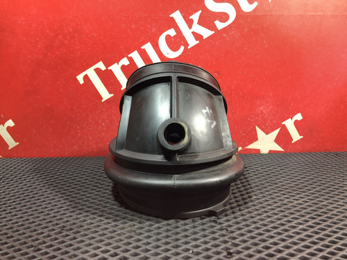 Патрубок воздушного фильтра