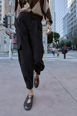 ZARA БРЮКИ CARROT FIT КАРГО, ЧЕРНЫЙ