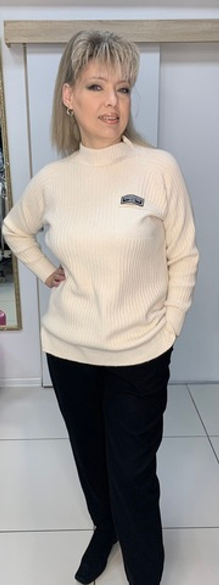 Теплый удлиненный джемпер-"лапша" с разрезами