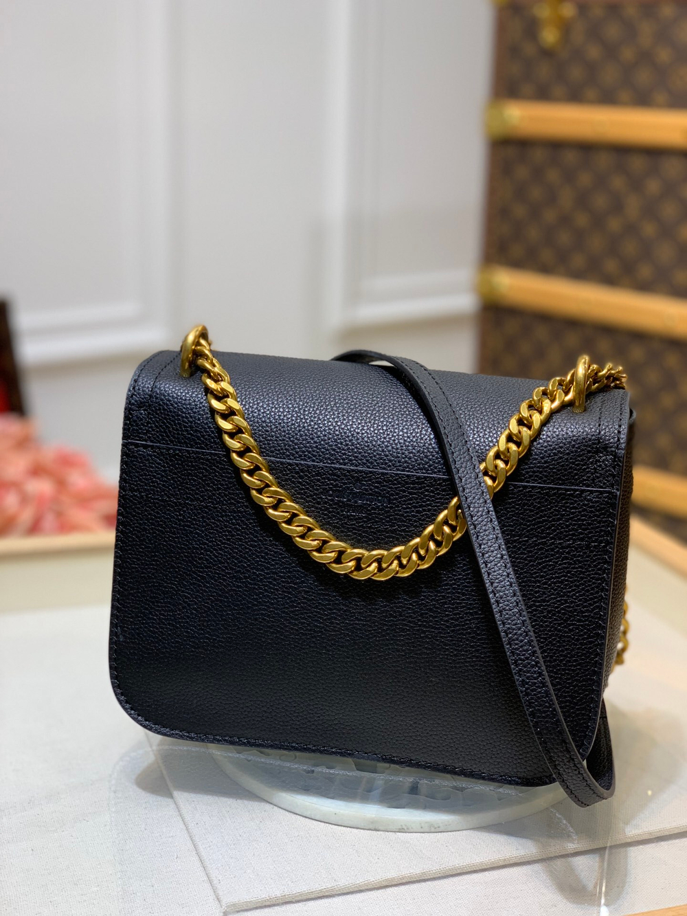 Louis Vuitton Lockme Chain Bag