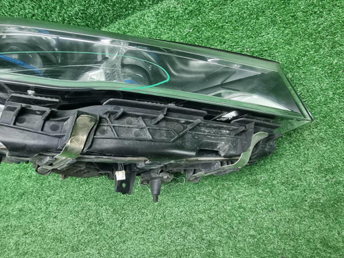 Фара правая BMW 7er G11 G12 (2015-2019) Laserlight
