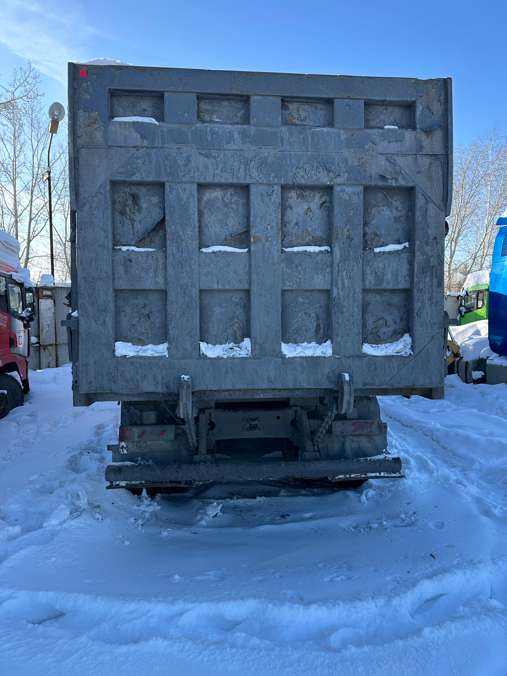 Shacman (Shaanxi) SX* 8x4 Самосвал SX33186V366 (Дизельный, 11,6 л, 423 л.с., МТ)