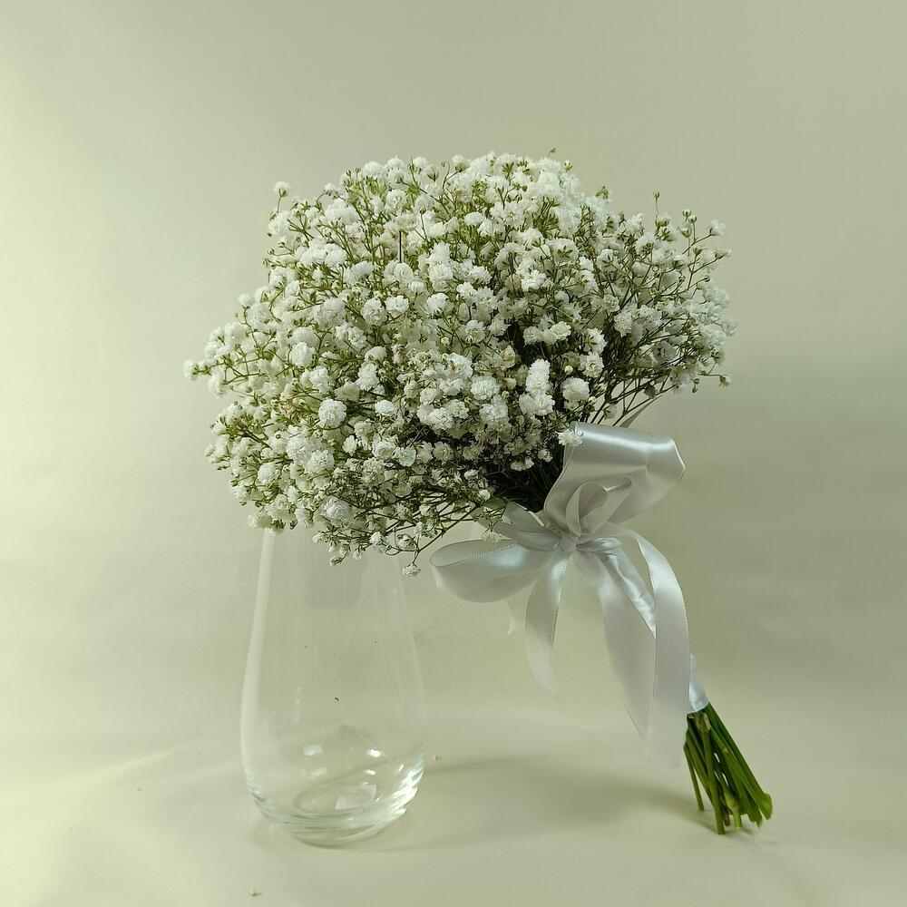 Свадебный букет невесты из белой гипсофилы