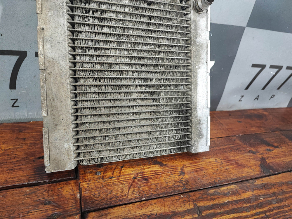 Радиатор дополнительный AMG GL GLS (X166) 12-19 Б/У Оригинал A0995003203