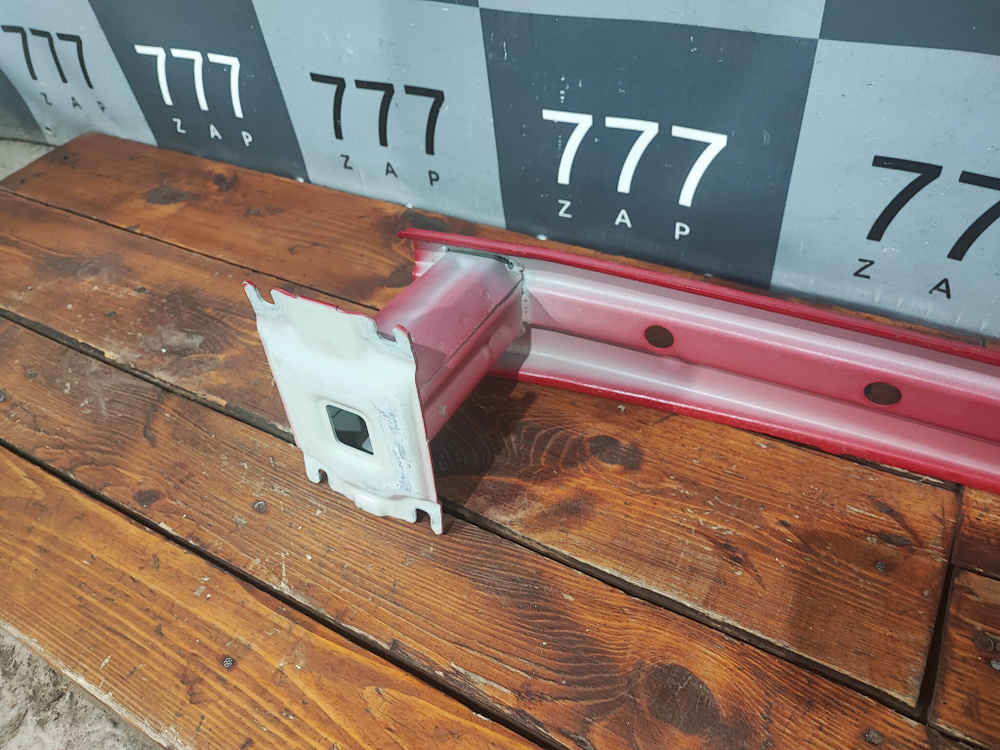 Усилитель заднего бампера Suzuki Vitara 2 14-нв Б/У Оригинал 6556161M0