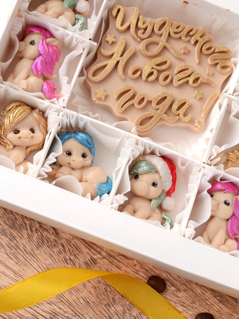 Набор из шоколада "Чудесного Нового Года" с лошадками #6