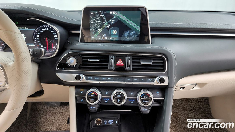Genesis G70 2.0T AWD (08.2020)