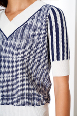 22396 Джемпер женский (молочно-синий жаккард)