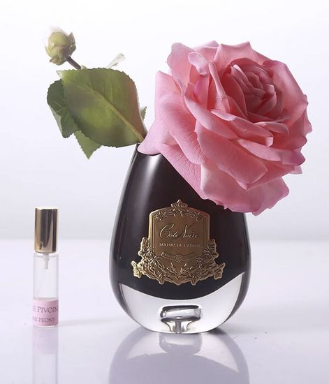 Роза чайная розовая в темной вазе, Cote Noire