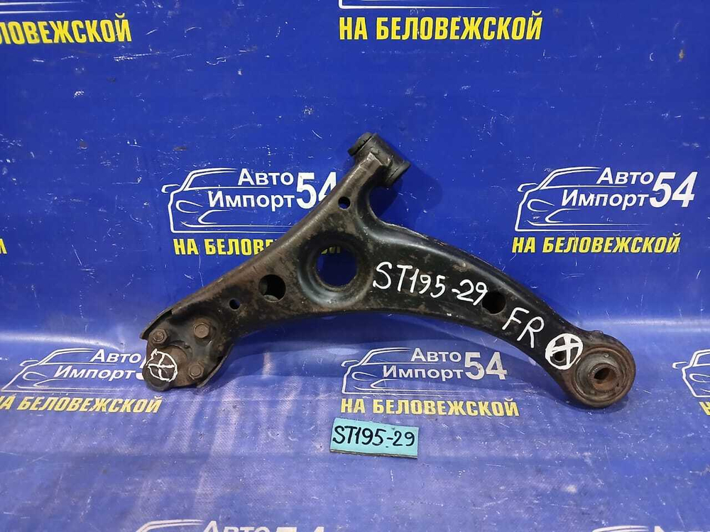 Рычаг передний правый TOYOTA CALDINA 1994