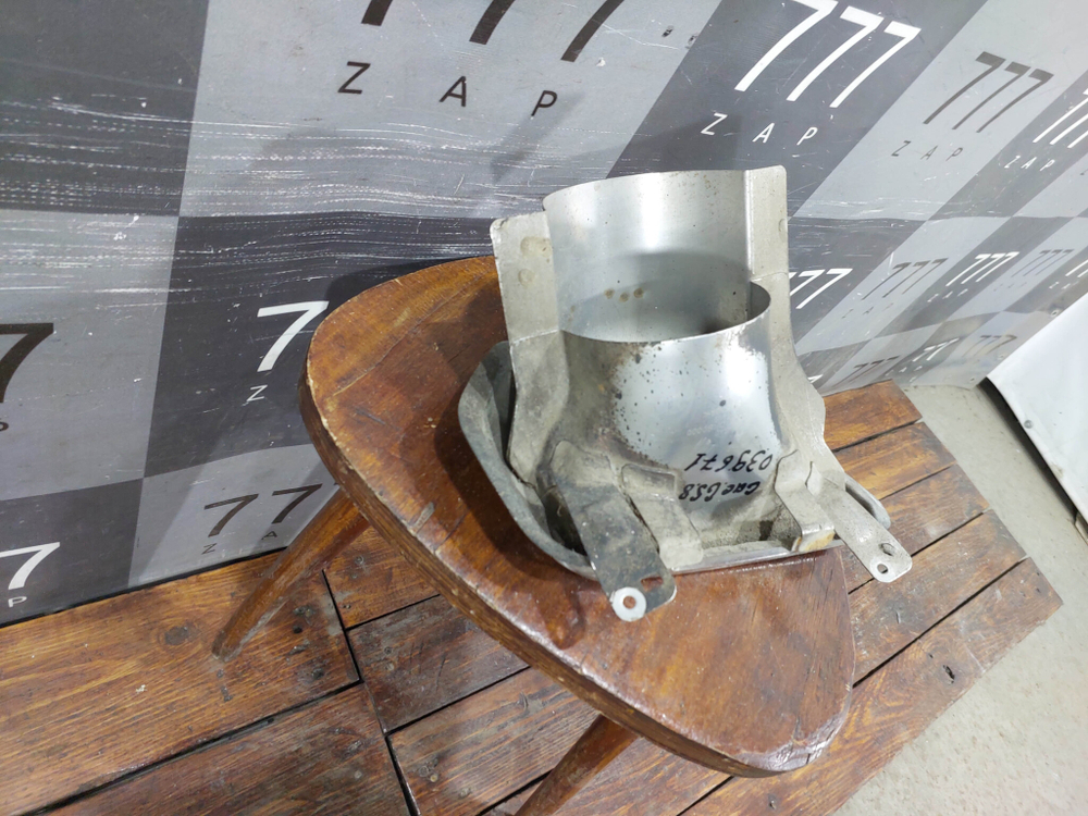 Насадка глушителя левая GAC GS8 2 21-нв Б/У Оригинал 7106091DRS0000