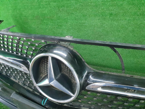 Бампер передний Mercedes GLC X253 15-19 В сборе