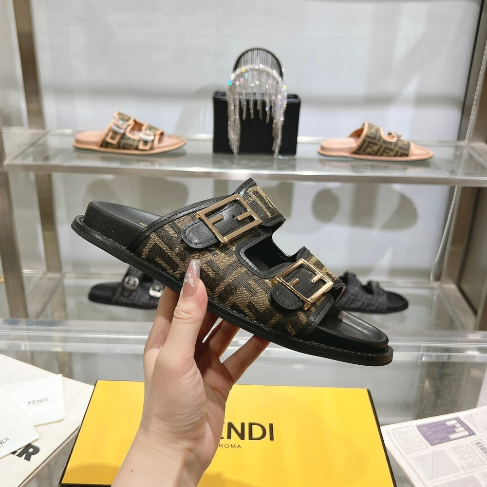 Fendi Feel Slides