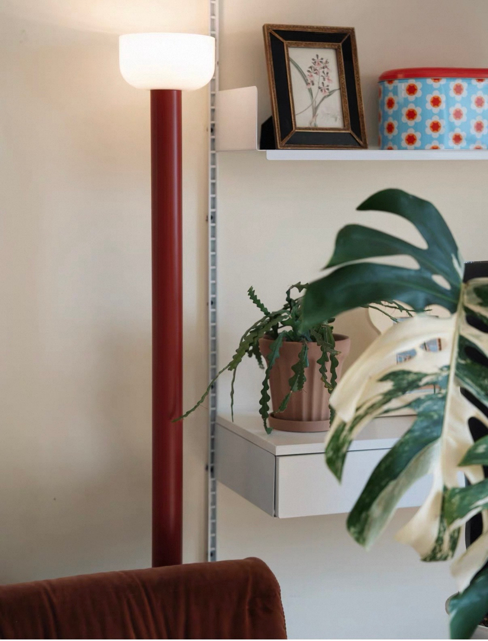Floor design lamp Bellhop by Flos