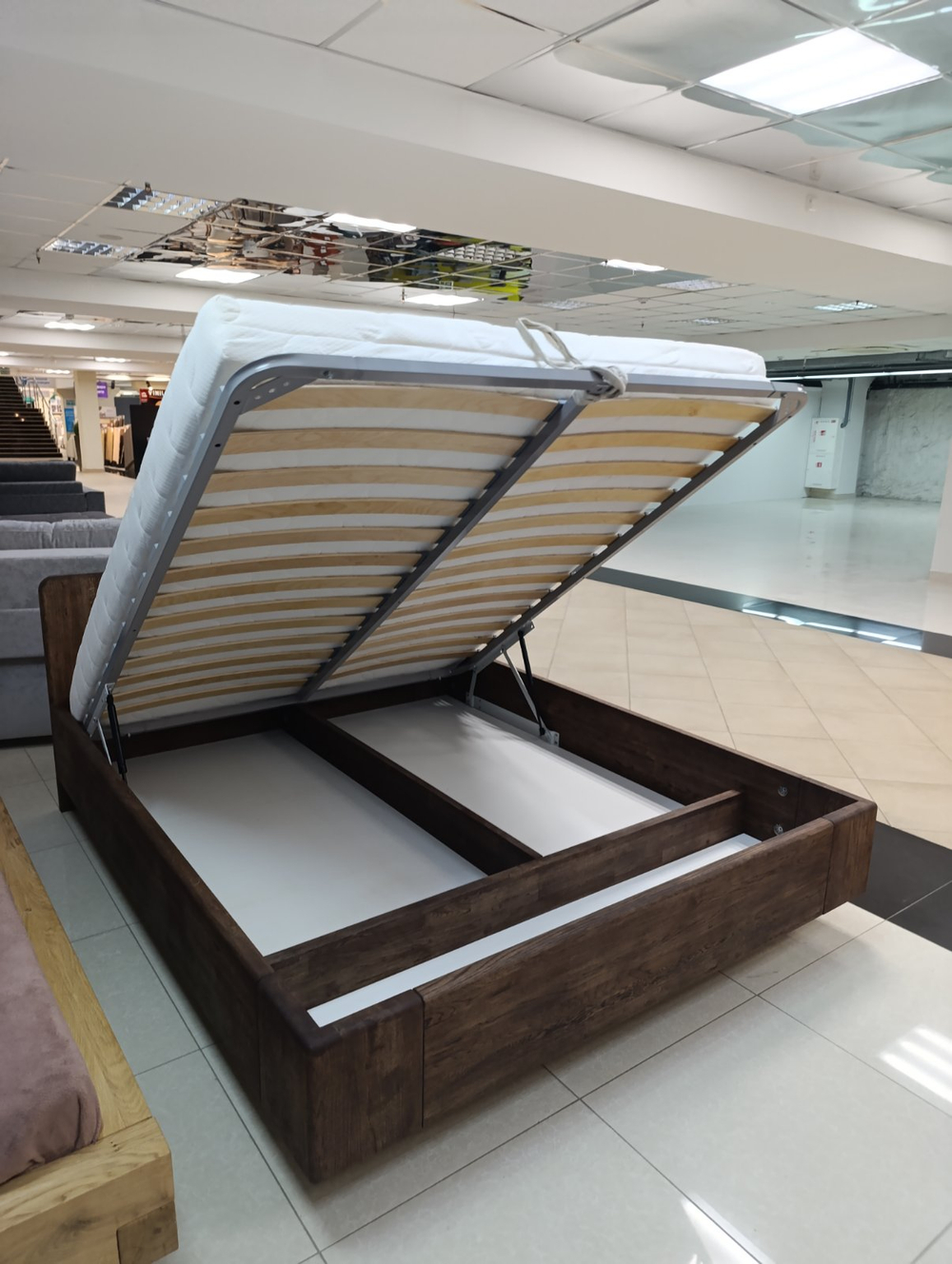 Кровать из массива дуба Piastre (под подъемный механизм)